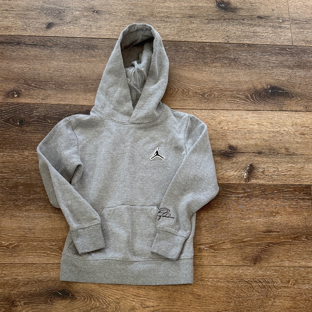 Jordan‎ gray hoodie small 8-10